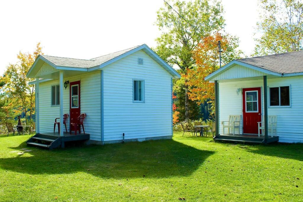 Chalet Au Bord Du St-Maurice La Tuque Exterior foto